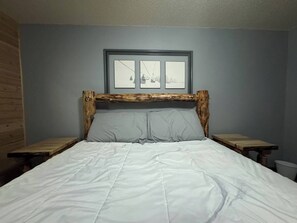 2 Schlafzimmer, Bügeleisen/Bügelbrett, Bettwäsche