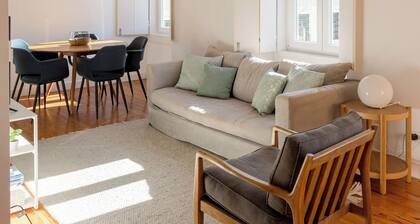 Belém Loft Retreat – Mezzanine and Terrace