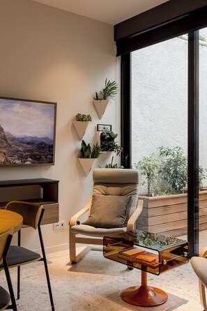 Interior - Cascais Modern Retreat | Private Courtyard (Cascais)