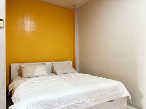 Habitación estándar doble | Ropa de cama de alta calidad, wifi gratis, ropa de cama