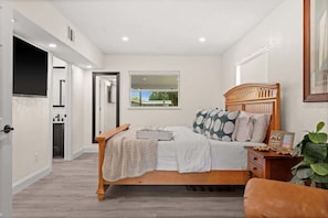Room - Sunrise Getaway | Optional Guest House (North Fort Myers)