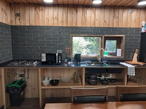 Private kitchen - Cabañas Mountain Fox (Ensenada)