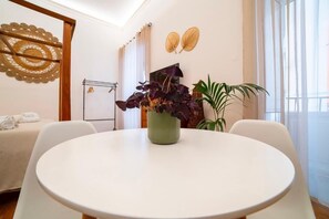 Classic Apartment | Dining - Natoli Apartments (Palermo)