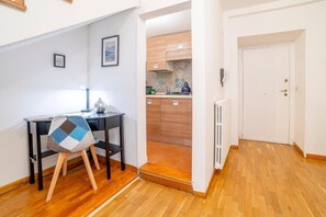 Deluxe Apartment | Interior - Natoli Apartments (Palermo)