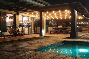 Outdoor dining - Calima boutique house with dock (Valle del Cauca)