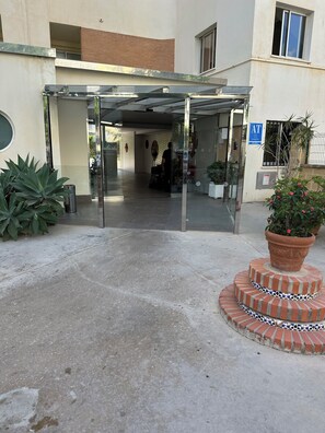 Exterior detail - Sunsands Carihuela Park 301 (Torremolinos)
