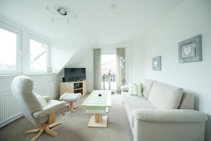 Condo, Balcony, Garden View | Living area - Appartementhaus Bahlo (Bad Bevensen)