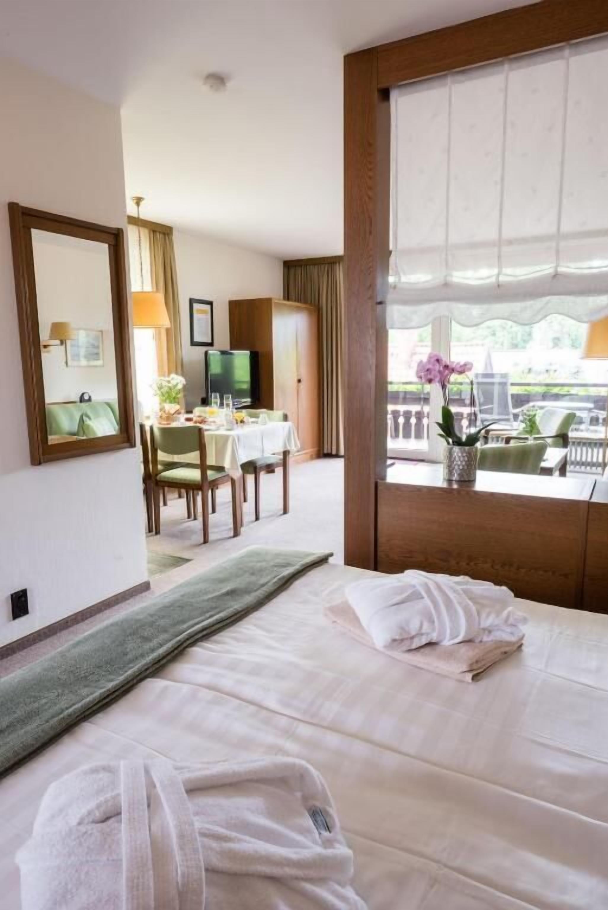 In-room safe, blackout drapes, iron/ironing board, free WiFi
