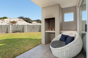 Terrace/patio - Balmoral Heights | Peaceful Coastal Getaway (Cape Town)