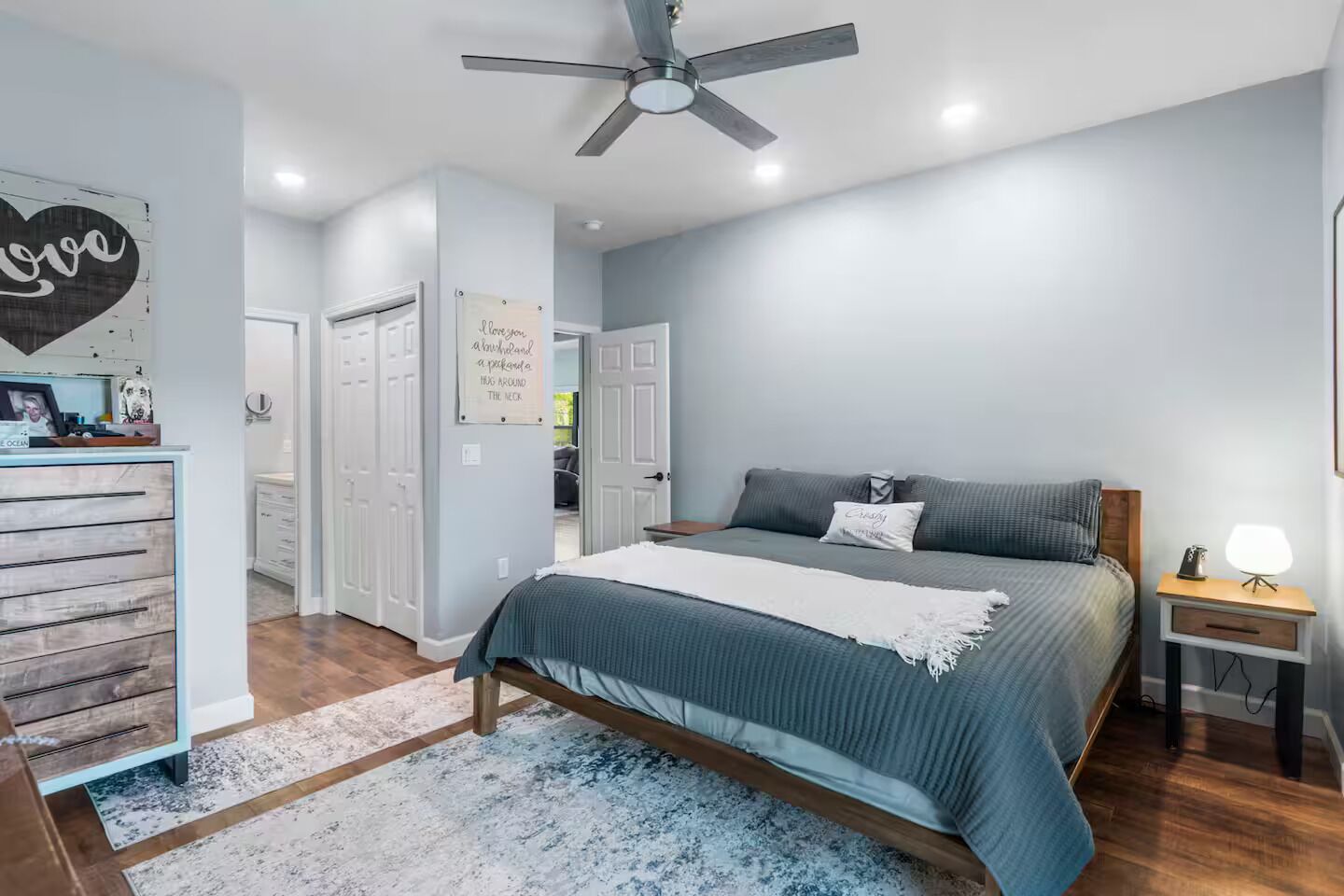 熨斗/熨衣板、上网接入、床单