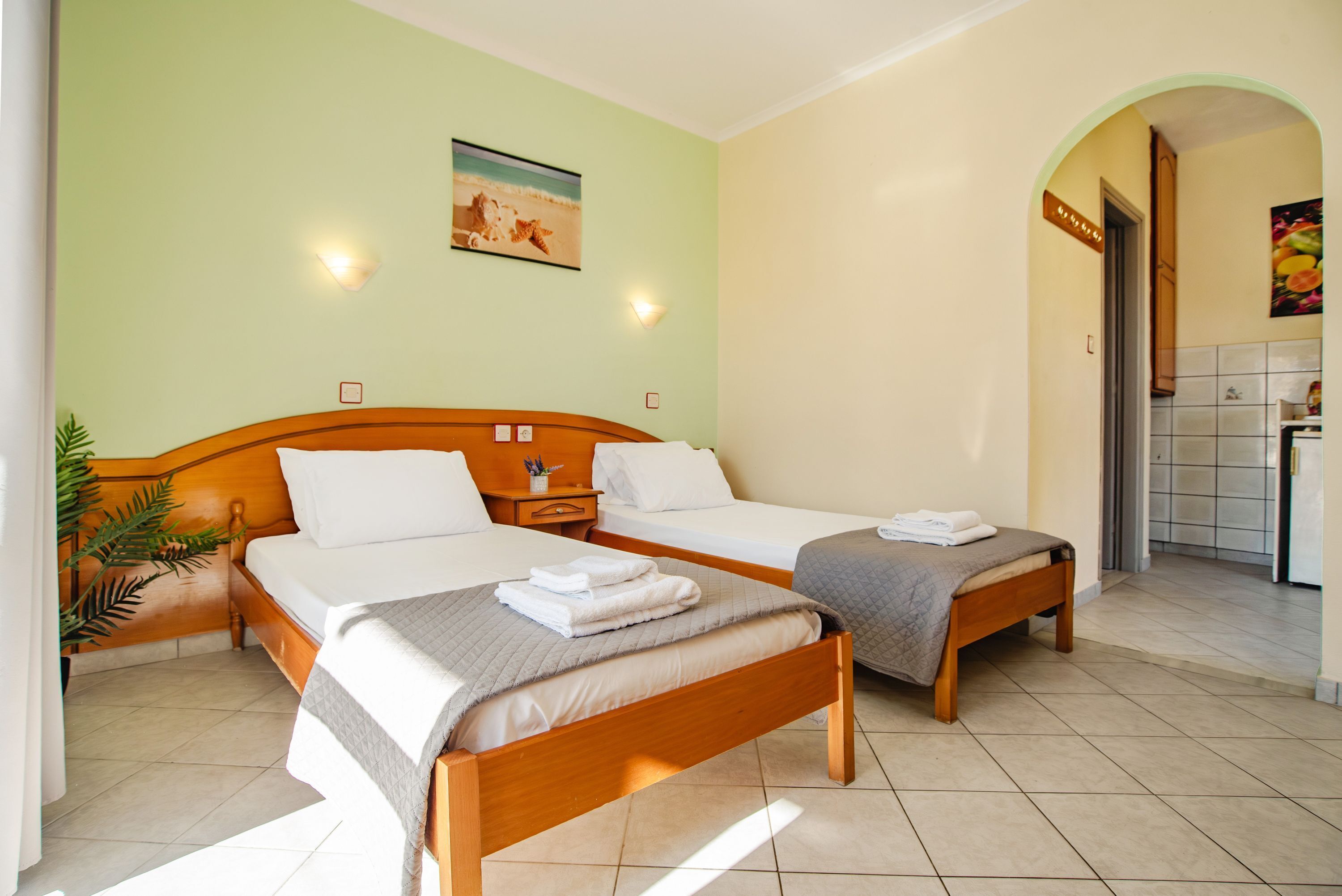 1 dormitorio, tabla de planchar con plancha, wifi gratis y ropa de cama