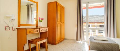 1 makuuhuone, silitysrauta/-lauta, ilmainen Wi-Fi, vuodevaatteet