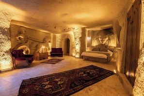 Apartamento Deluxe | Ropa de cama de alta calidad y escritorio