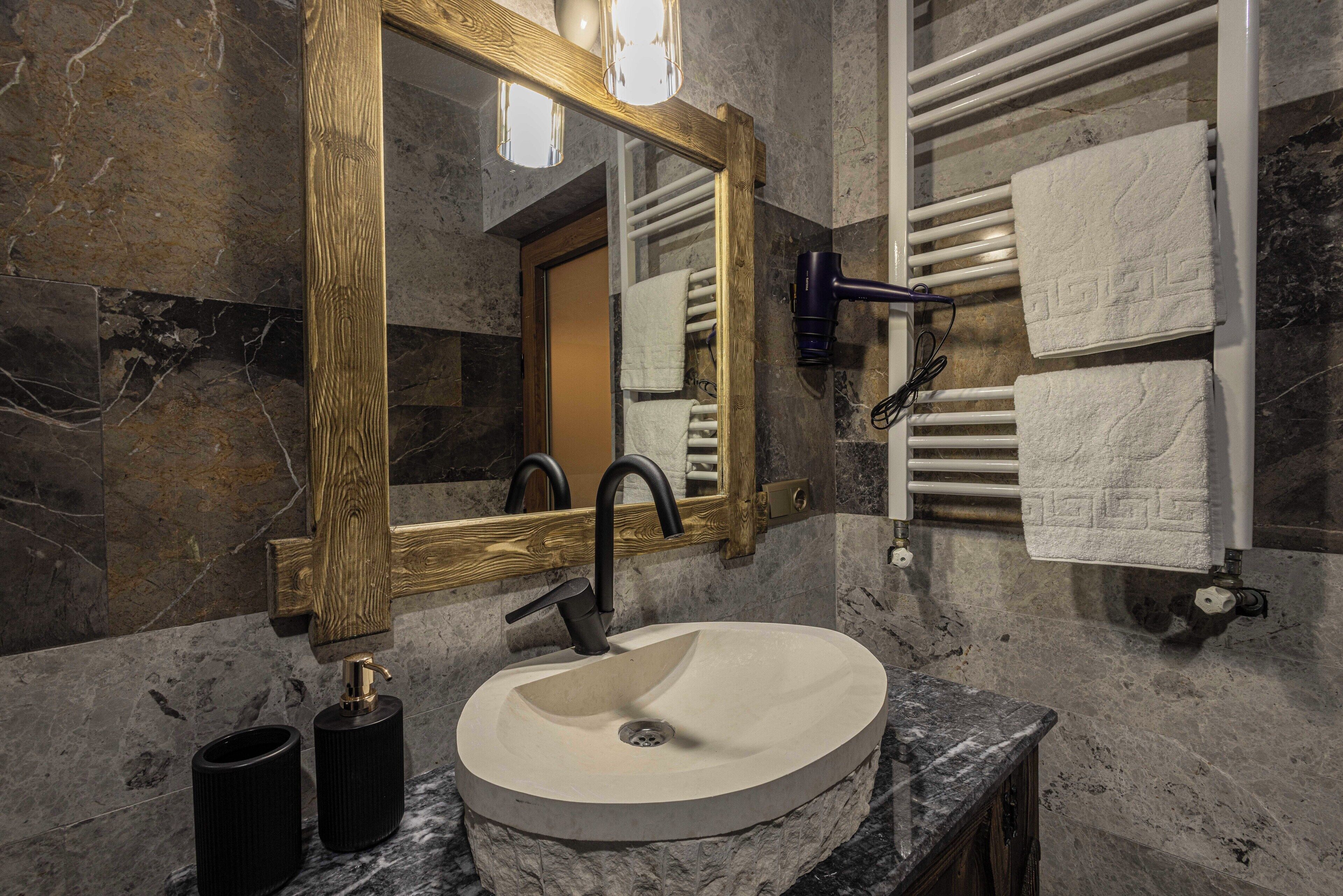 Doccia, set di cortesia gratuito, asciugacapelli, accappatoio