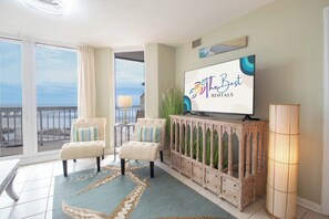 Interior - Bubbles Up ~ Beachfront & Top Corner Balcony (Folly Beach)