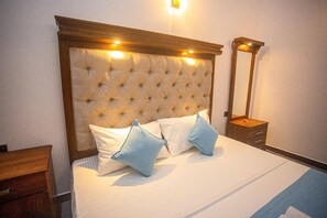 2 habitaciones, tabla de planchar con plancha y wifi gratis 