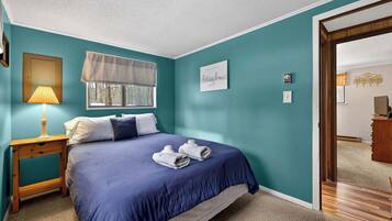 3 chambres, bureau, Wi-Fi, draps fournis