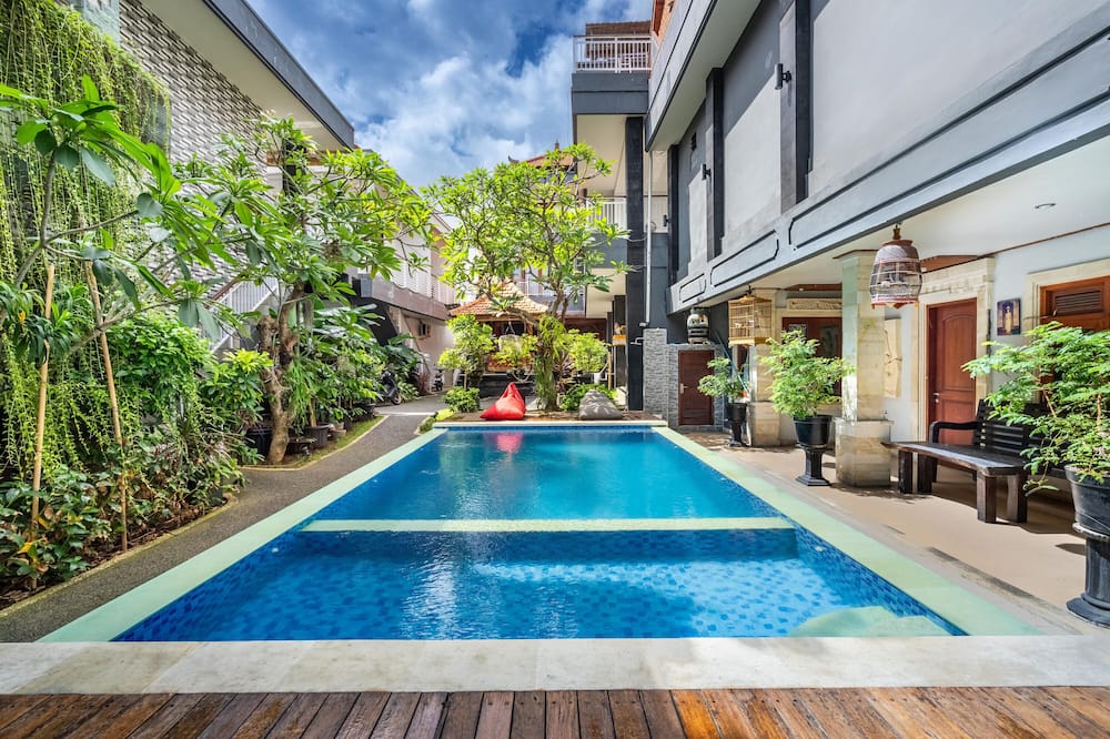 Collection O Dukuh Segara Guest House