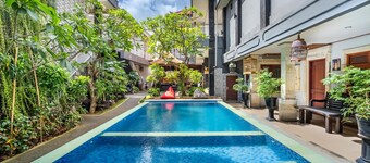 Collection O Dukuh Segara Guest House