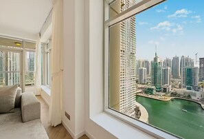 Interior - Curated High-Floor 2BR+Sofa Bed / Marina / Water View (Dubai)