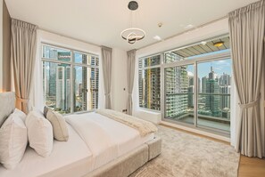 2 bedrooms, WiFi, bed sheets - Curated High-Floor 2BR+Sofa Bed / Marina / Water View (Dubai)