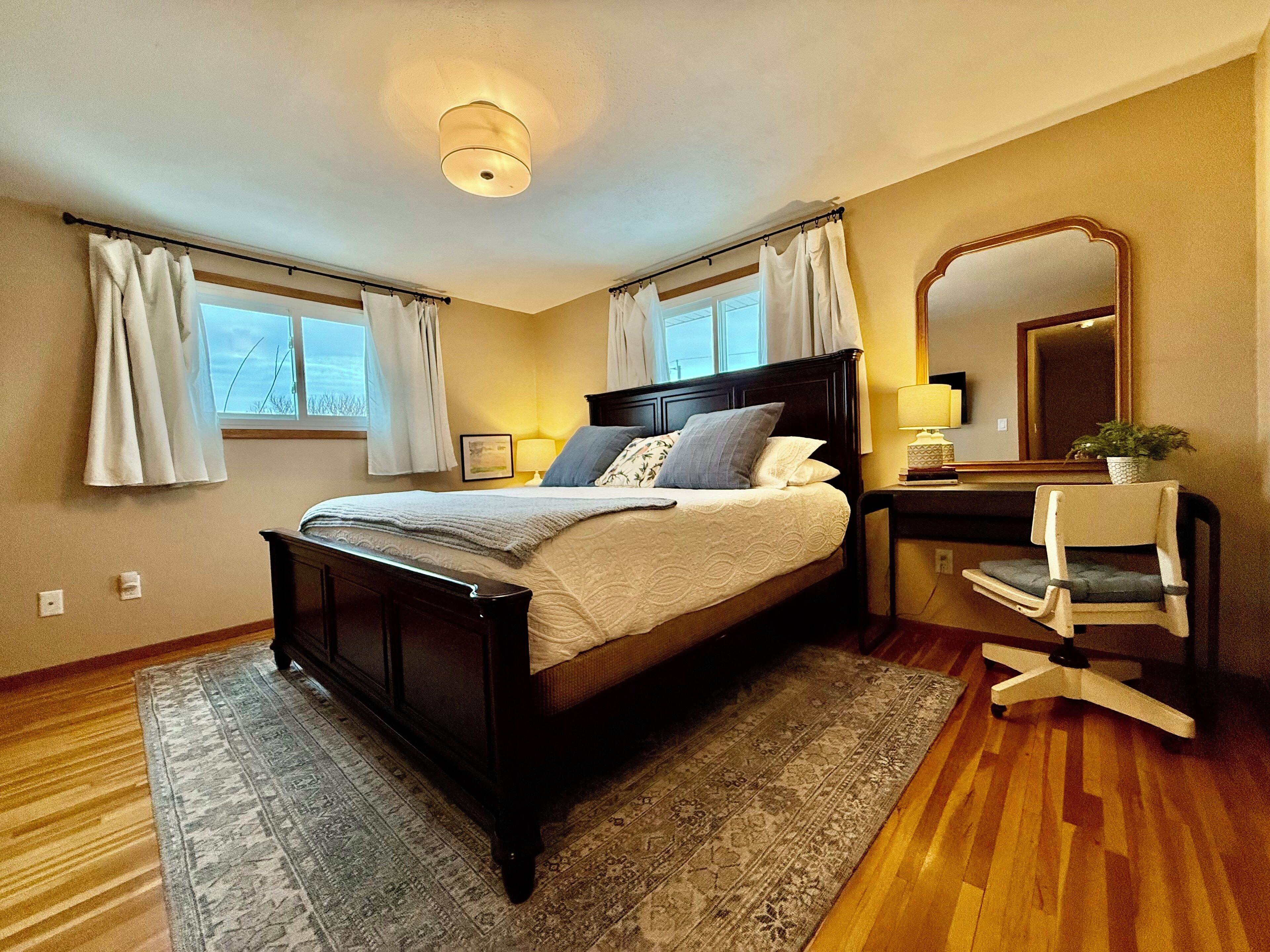 6 bedrooms, iron/ironing board, travel cot, free WiFi