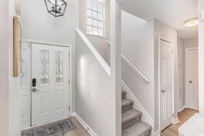 Interior - Coastal Retreat, Walking Distance 2 Beach/Unit5 (North Myrtle Beach)