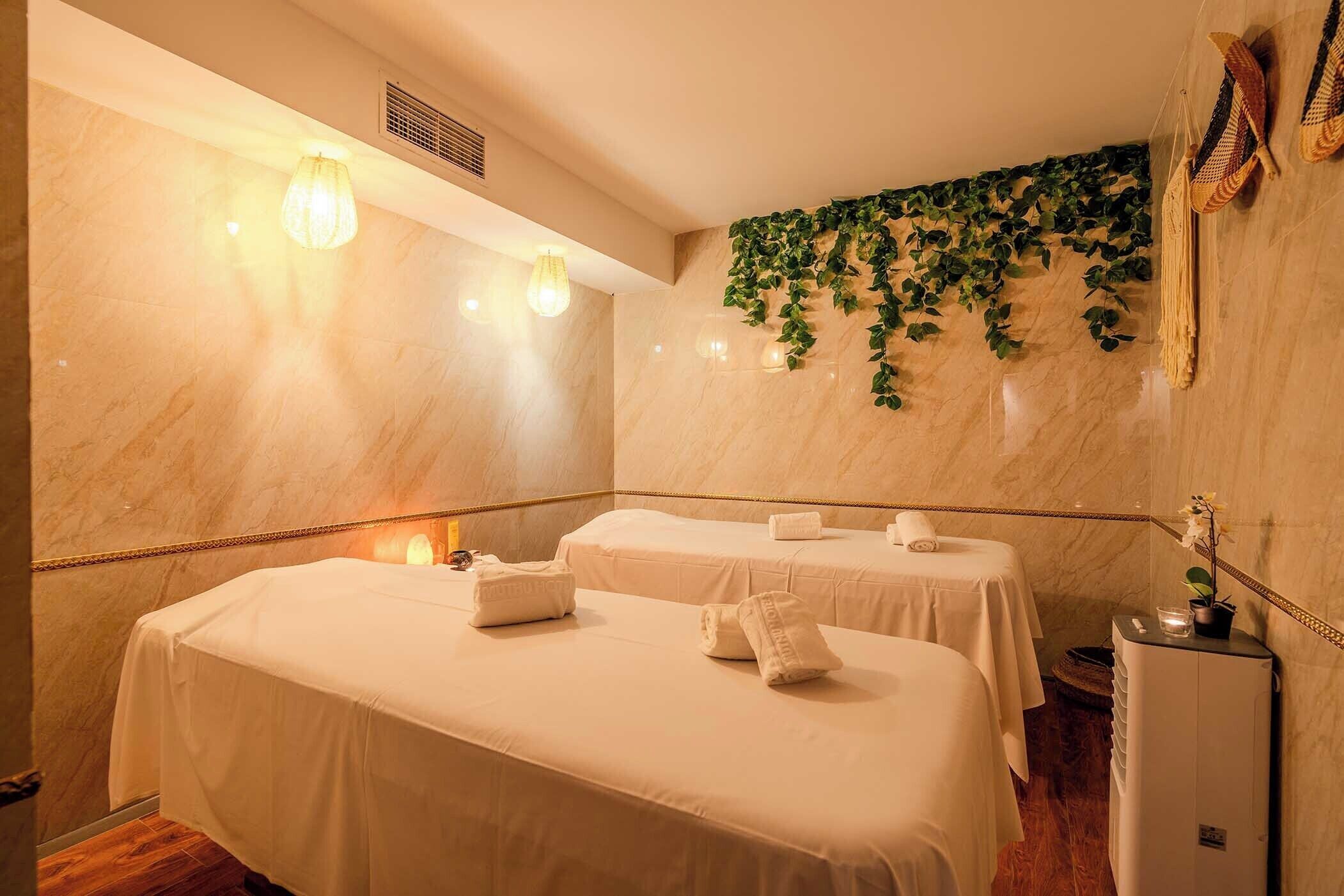 Thailandsk massasje, 3 behandlingsrom og massasje