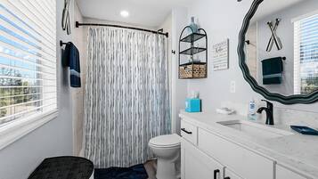 Hårføner og håndklær