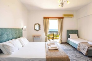 Travel cot, WiFi, bed sheets - Beachfront Nest Memi, Koroni-Seaheaven House A4 (Koroni)
