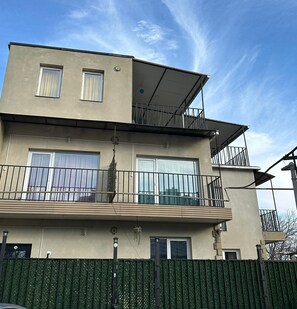 Exterior detail - Holiday Garden Tbilisi (Tbilisi)