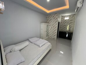 Room - Hotel O near Mangusada Hospital formerly (Mengwi)