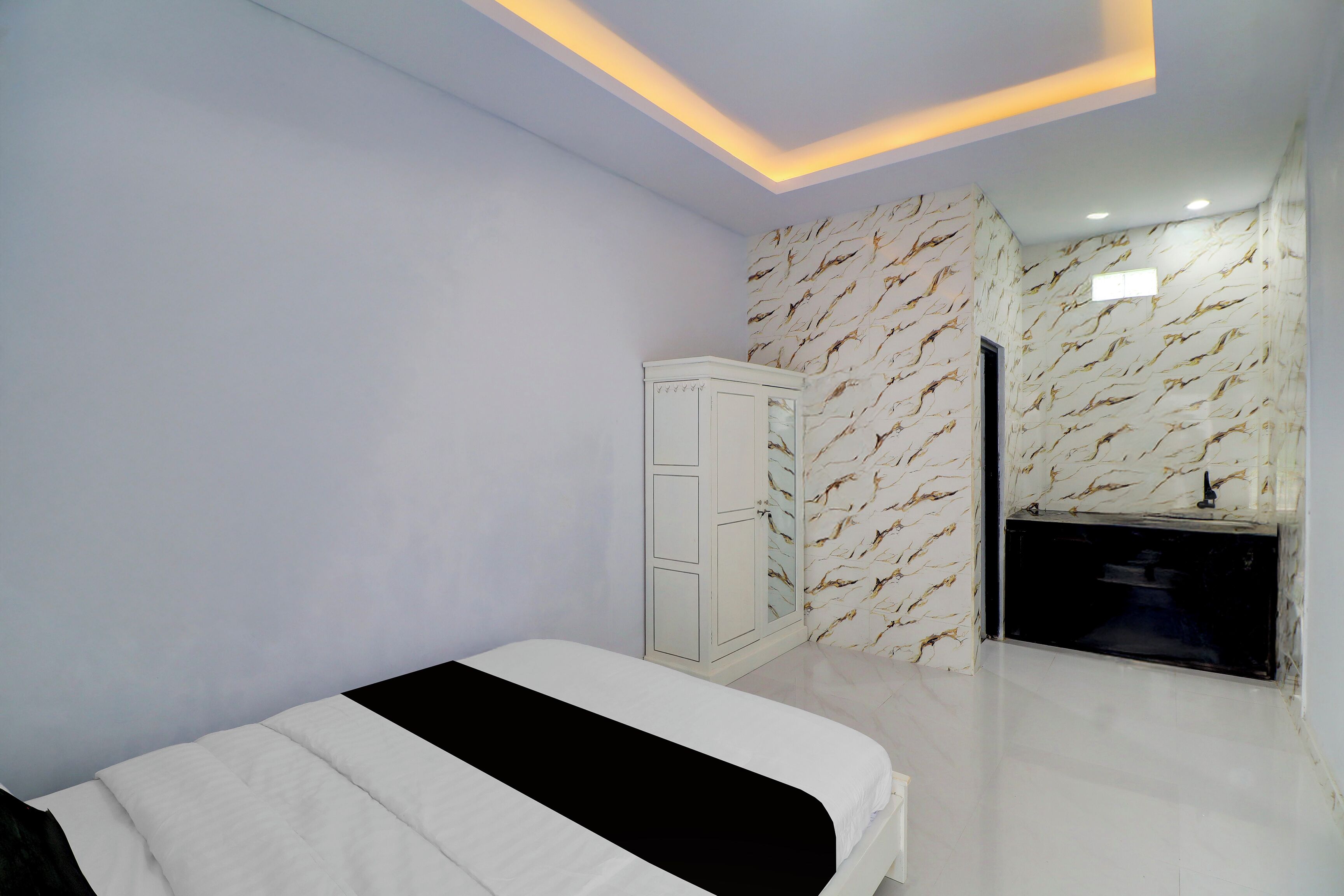 Deluxe Double Room | Premium bedding, desk, free WiFi, bed sheets