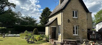 Crusader Cottage - Cosy 2 bed detached cottage in quiet village