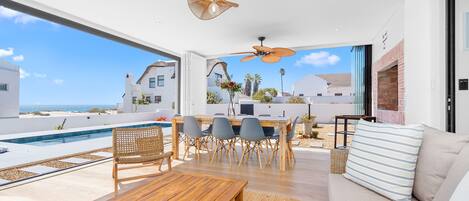 House (4 Bedrooms) | Front of property