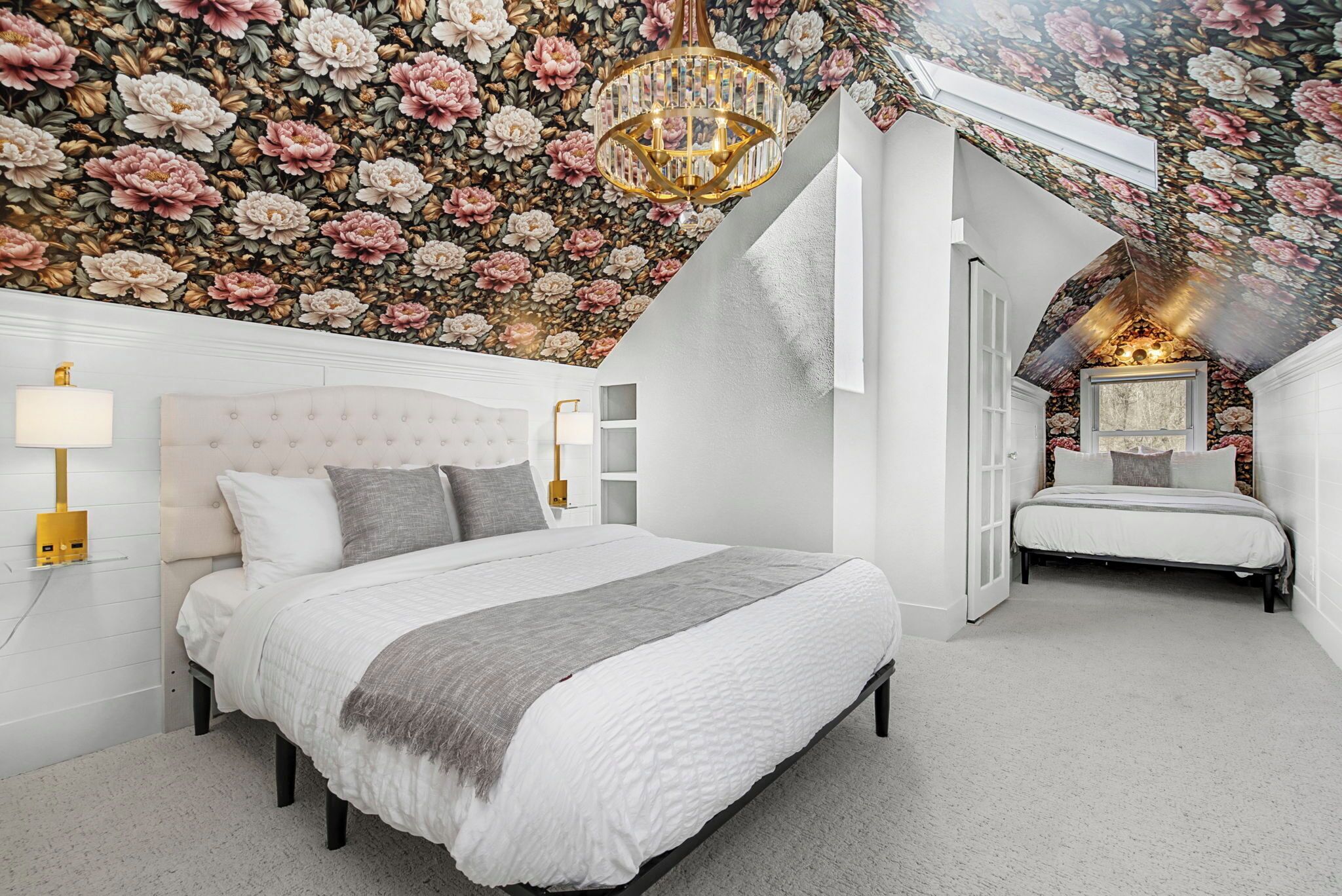 Nhà, nhiều giường, bếp, quang cảnh vườn | 3 phòng ngủ, trang trí khác biệt 