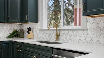 Ferienhaus, Mehrere Betten, Küche, Gartenblick | Eigene Küche