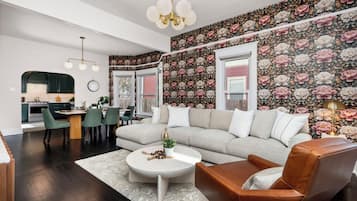 House, Multiple Beds, Kitchen, Garden View | Living area