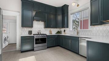 House, Multiple Beds, Kitchen, Garden View | Private kitchen