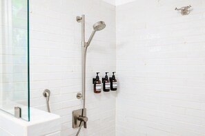 Hair dryer, towels - 150 ft to Sand & Surf - 3 BR Beach House & Pool (Tamarindo)