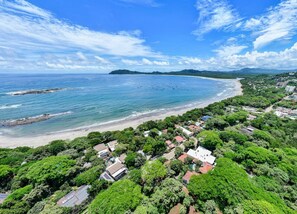 Beach nearby - 150 ft to Sand & Surf - 3 BR Beach House & Pool (Tamarindo)