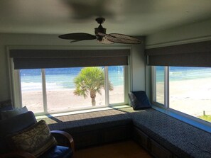 Interior - Beach Front Condo with lovely sunset view (Sarasota)
