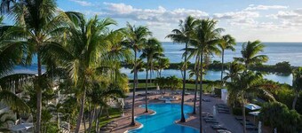 Penthouse Suite w/ Rooftop Views | Marina + Pools