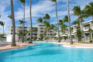 Pool - Penthouse Suite w/ Rooftop Terrace Views (Duck Key)