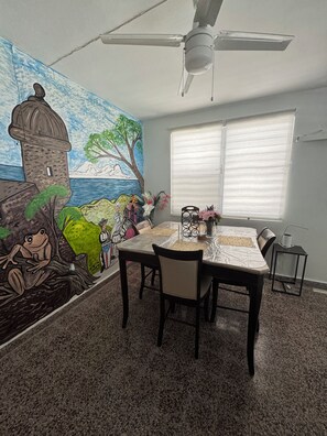 Dining - Isla del Encanto 3BR/2BA Lux Retreat in San Juan. 8min to SJU (San Juan)
