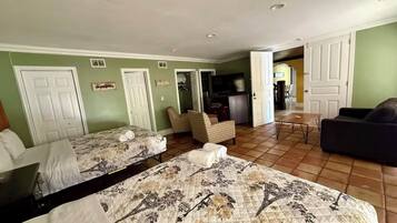 Strykejern/-brett, wi-fi og sengetøy