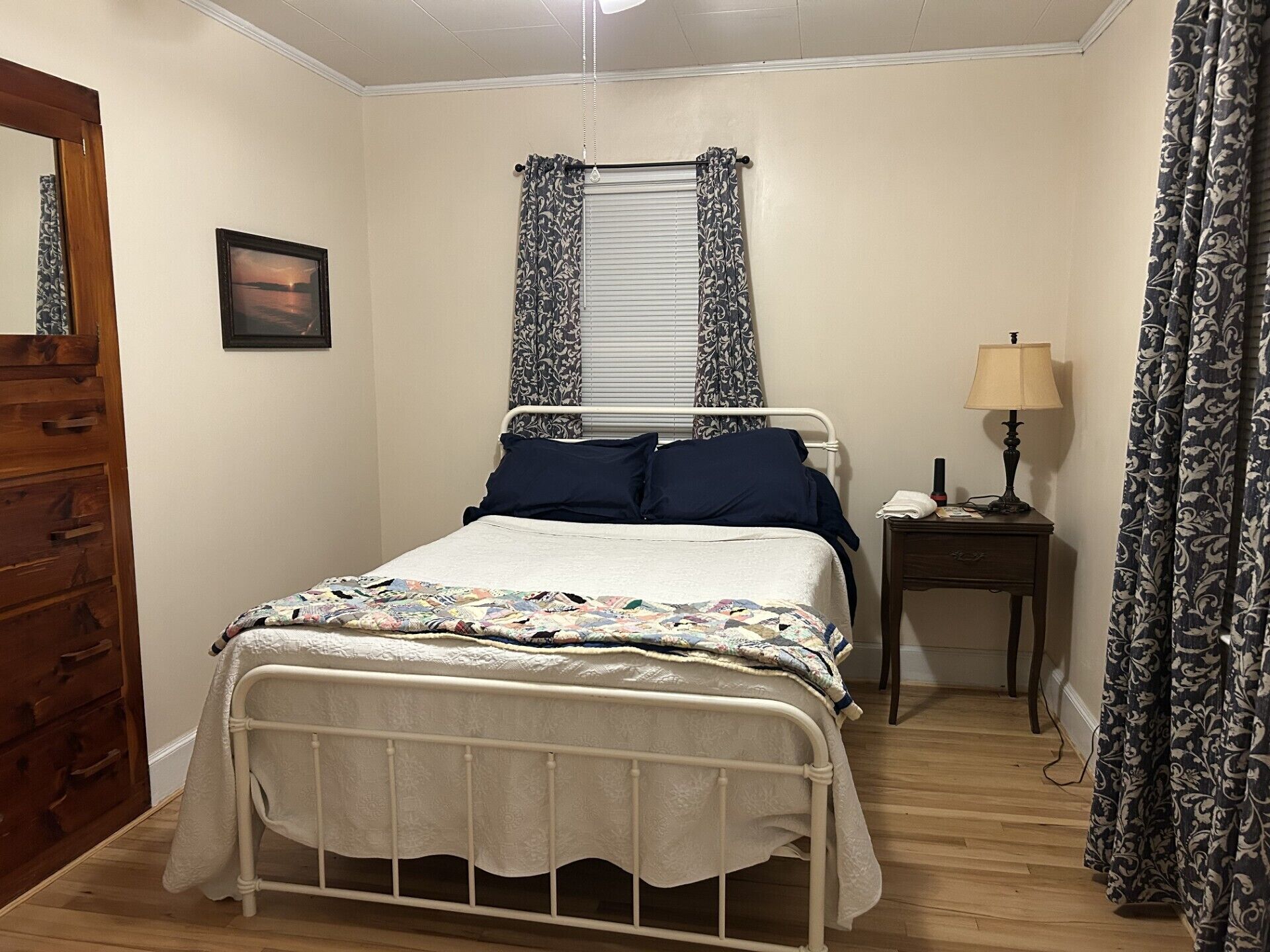 3 habitaciones, internet y ropa de cama 