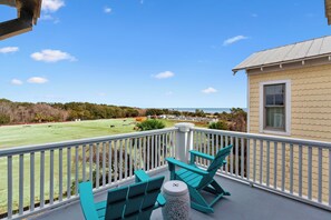 Property grounds - Sandpiper at Coast Cottages sleeps 8 with Community Pool (St Simons Island)