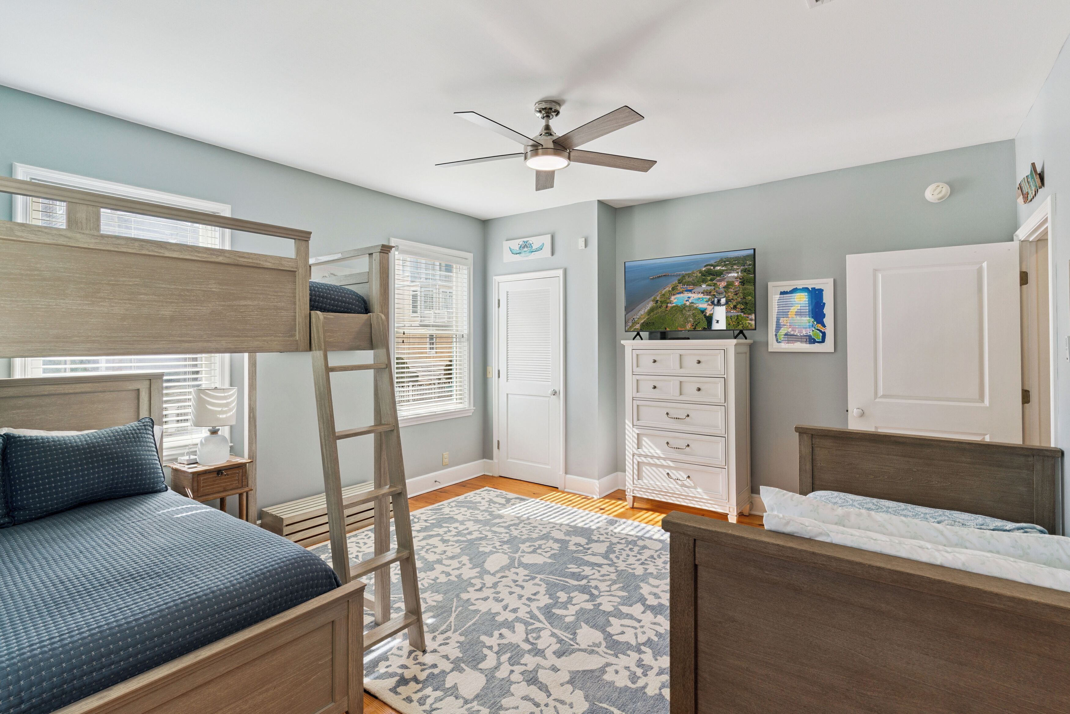 3 bedrooms, free WiFi, bed sheets