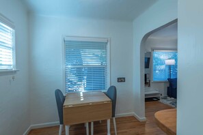 Interior - Prime Downtown Paso Guest House - Private & Wakable (Paso Robles)